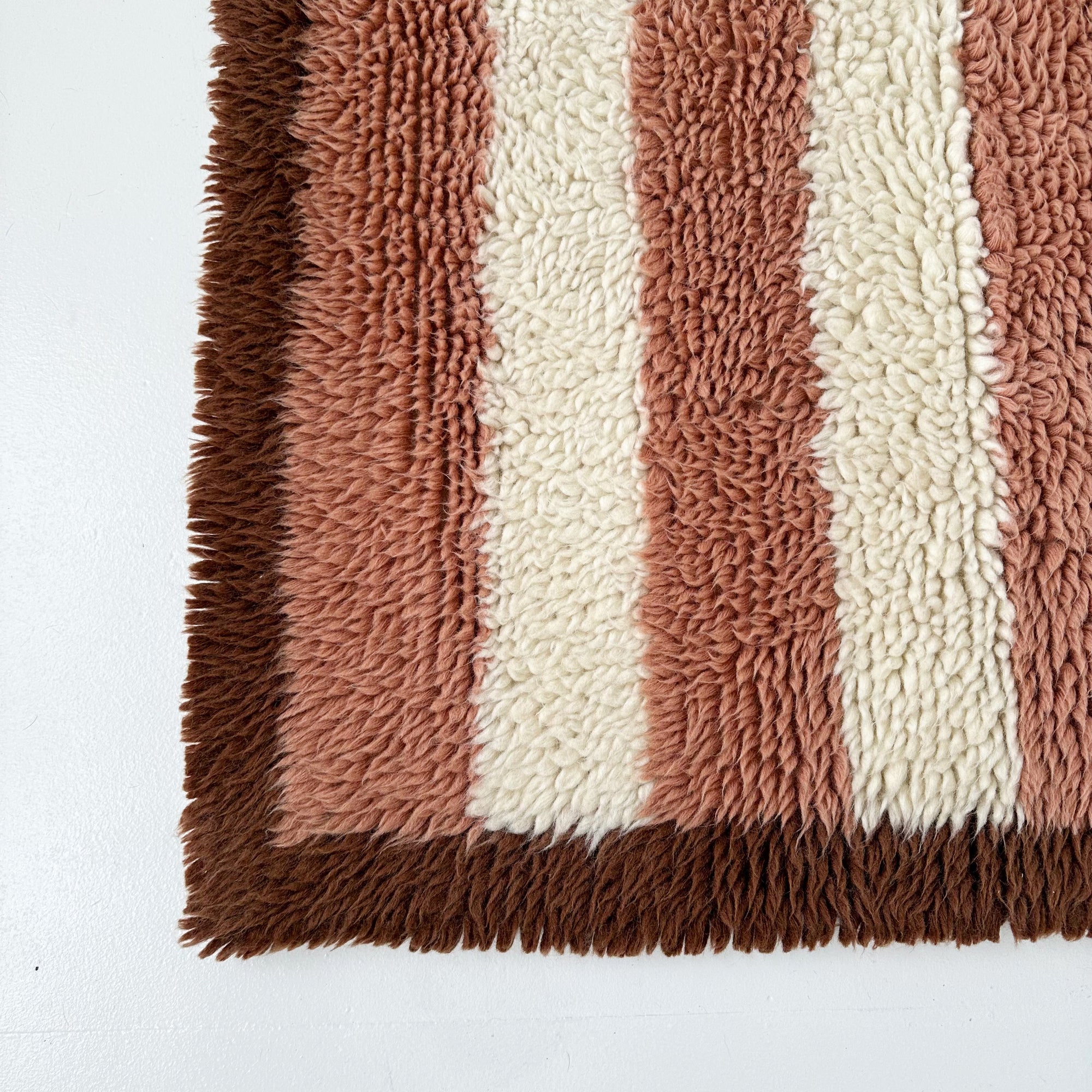 BONNIE AND NEIL STRIPE COCOA RUG: MED