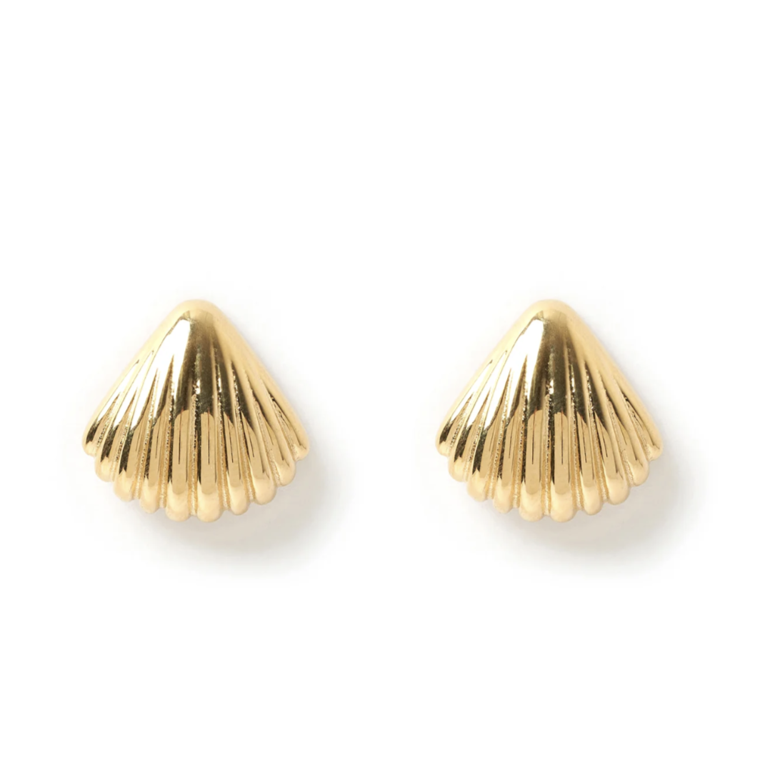 Gold Queen Scallop Shell Stud Earrings – Element Isle