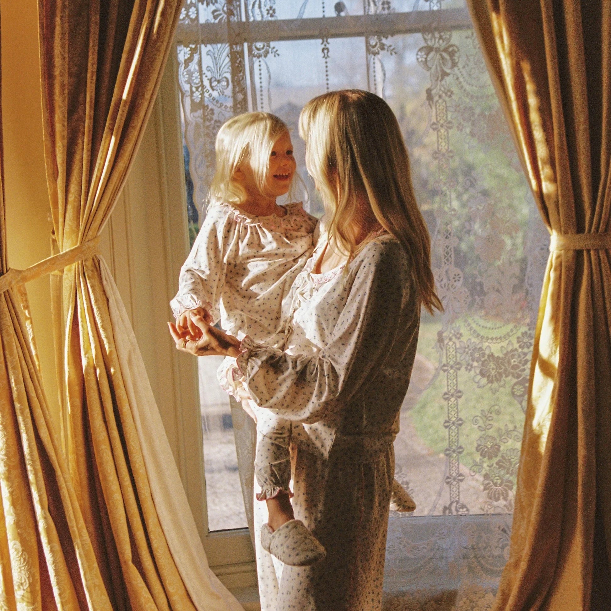 JUNI JNR SLIPPERS: DITSY BLOOM