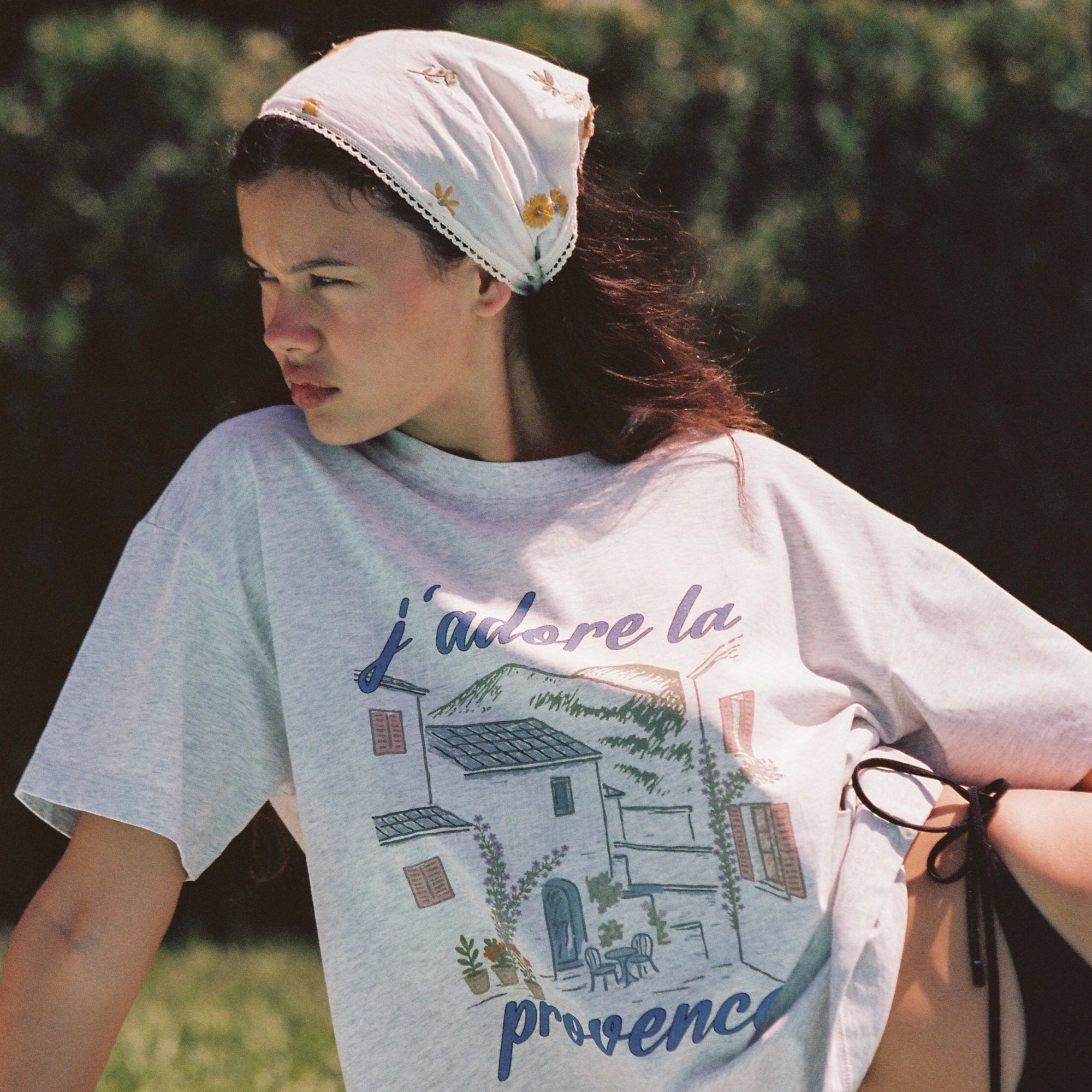 JUNI WOMENS J'ADORE TEE: GREY MARLE