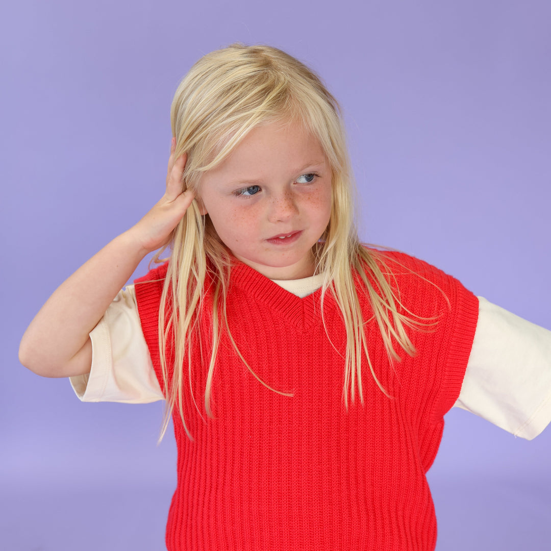 GROWN CHUNKY RIB V-NECK VEST: FLAME