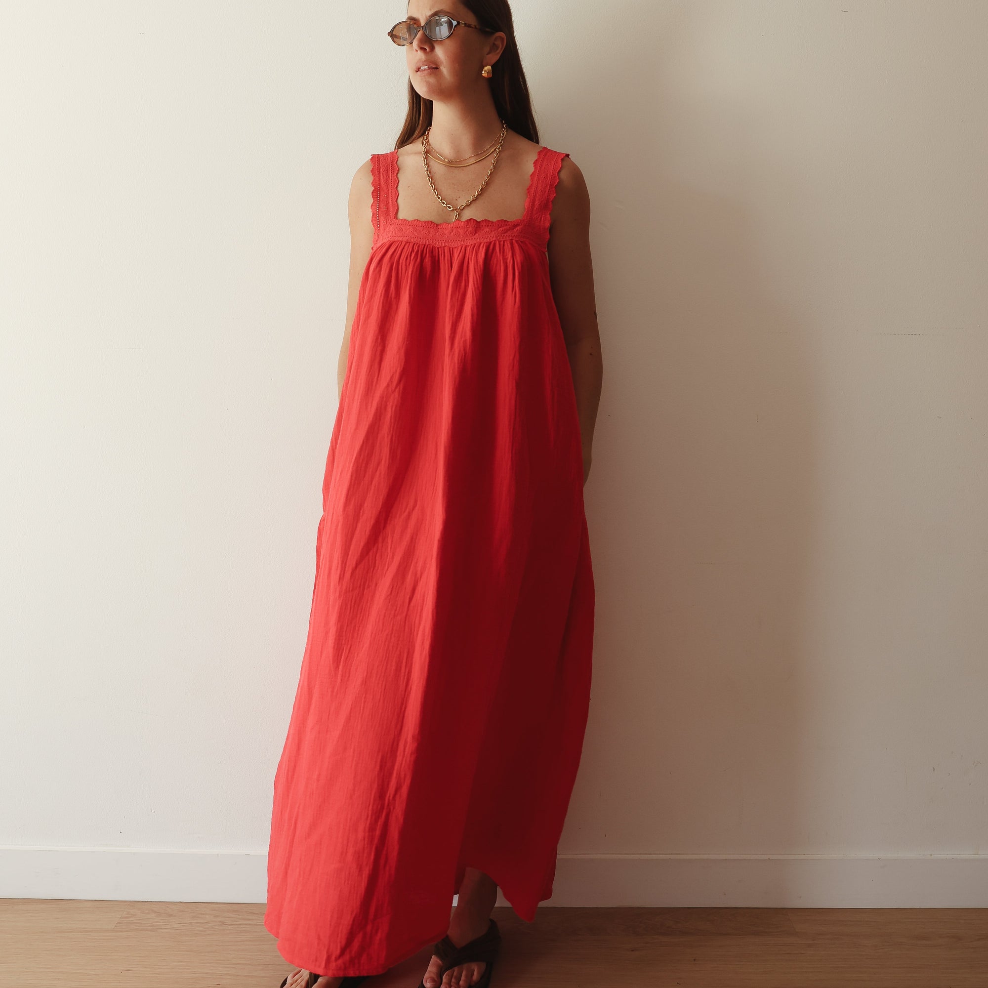 ALAKAI JUNO SLIP DRESS: RED