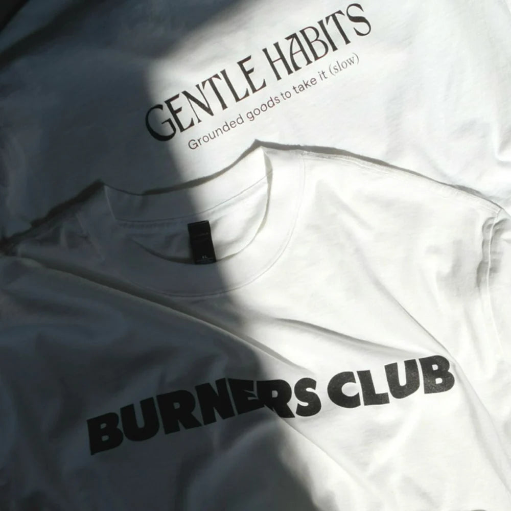 GENTLE HABITS BURNERS CLUB TEE: CREAM