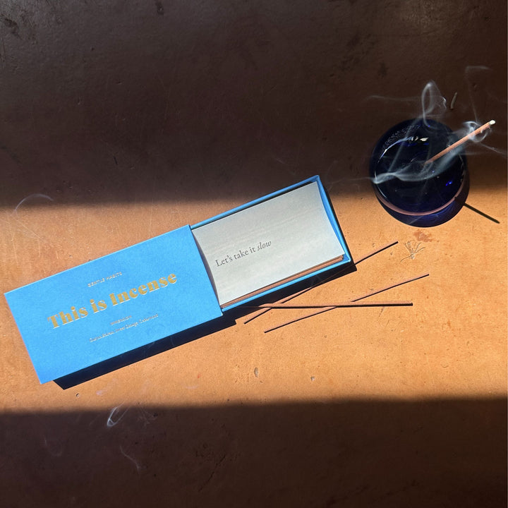 GENTLE HABITS GLASS VESSEL INCENSE HOLDER: COBALT