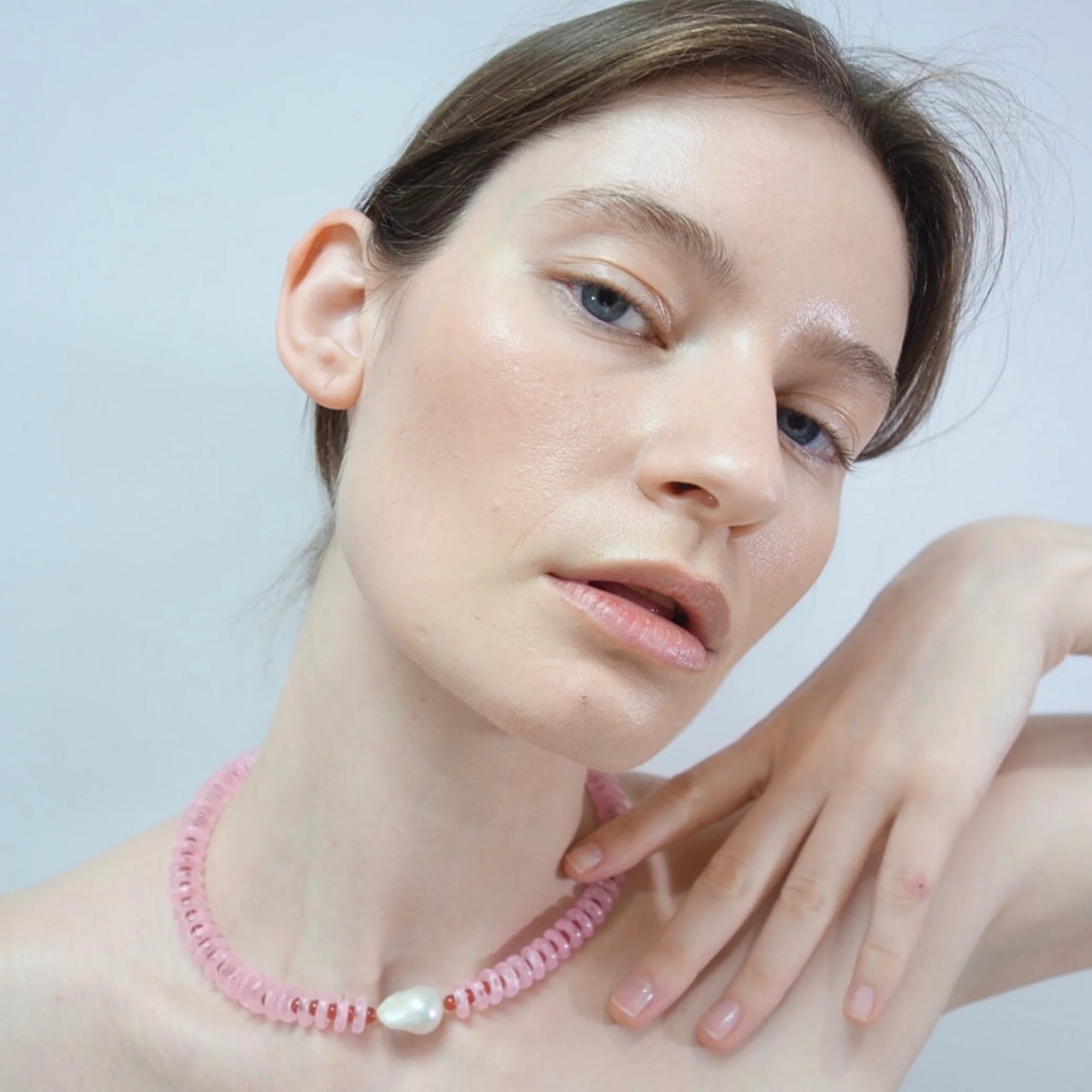 SANDRALEXANDRA RONDELLE WAVE NECKLACE: PINK & RED