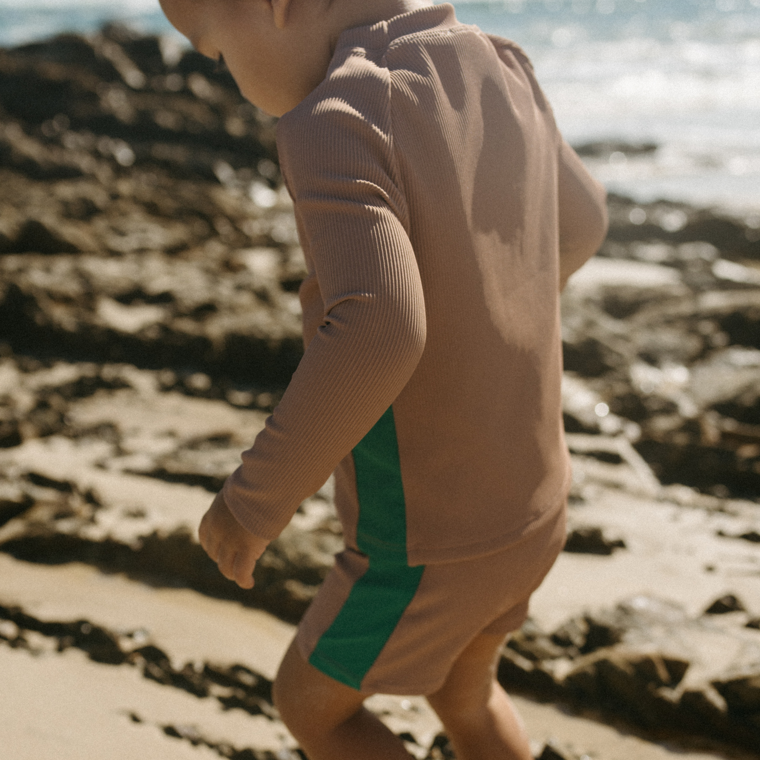 GROWN SWIM SHORTS: TOFFEE