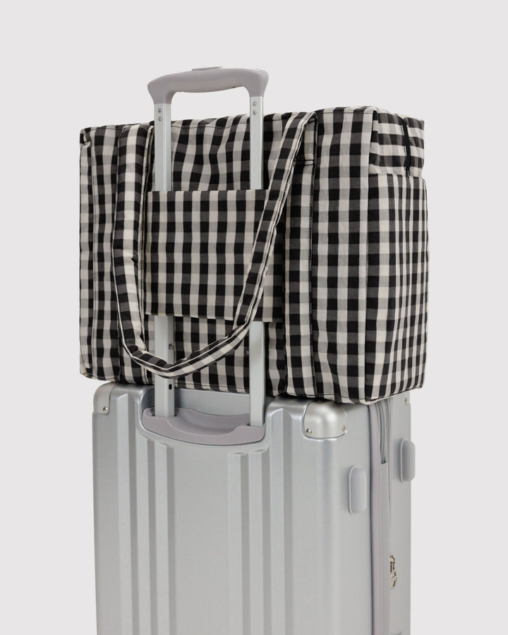 BAGGU SMALL CLOUD CARRY-ON: BLACK + CREAM GINGHAM