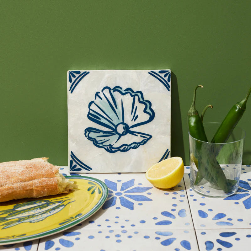 J & CO TAVERNA WALL ART: CLAM