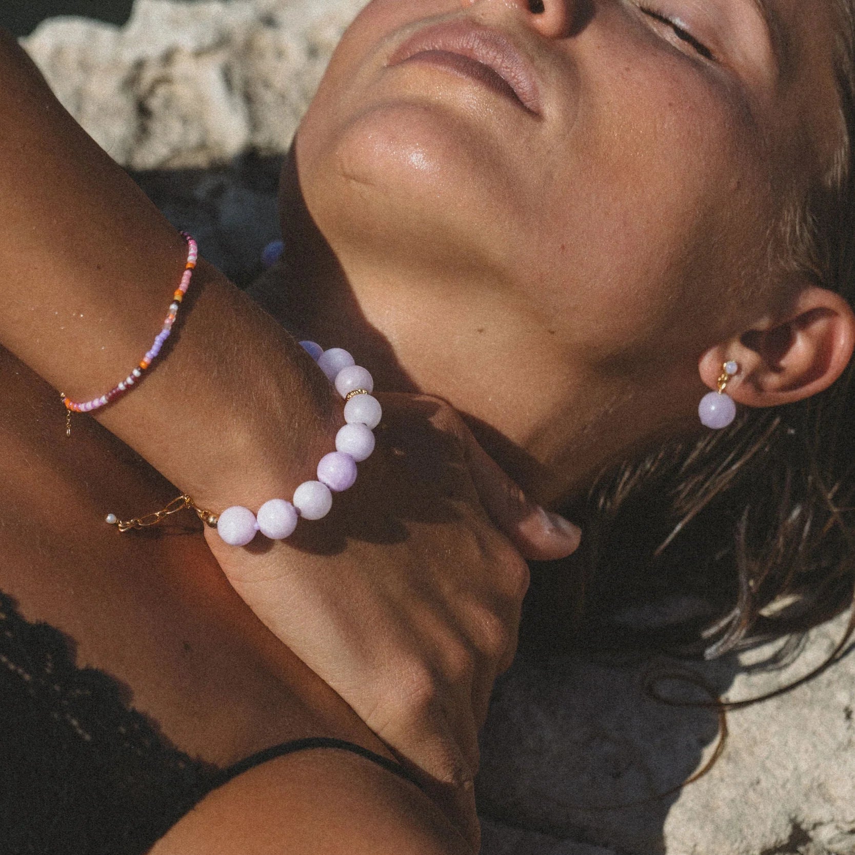 ANNI LU BALL EARRING: LILAC