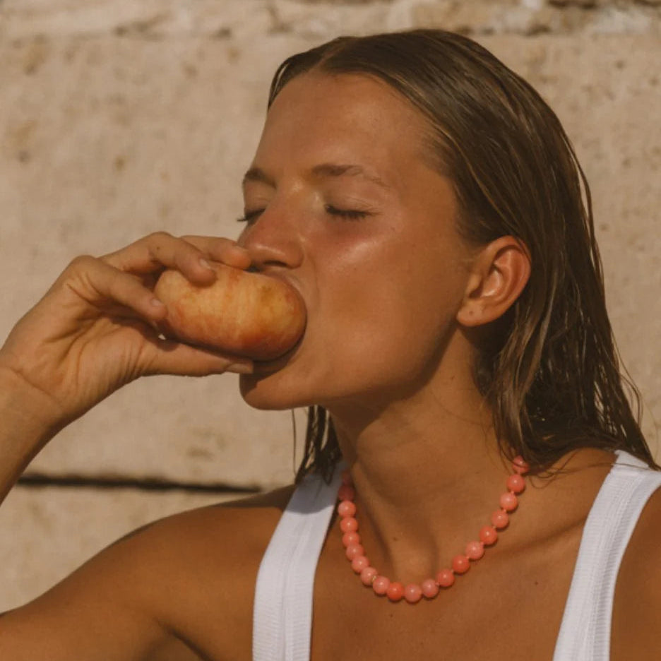 ANNI LU BALL NECKLACE: BUBBLEGUM
