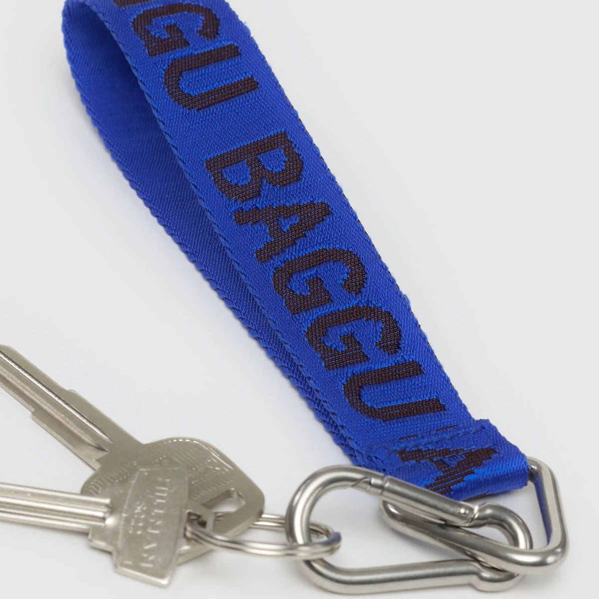 BAGGU LOGO KEYCHAIN: COBALT BLUE