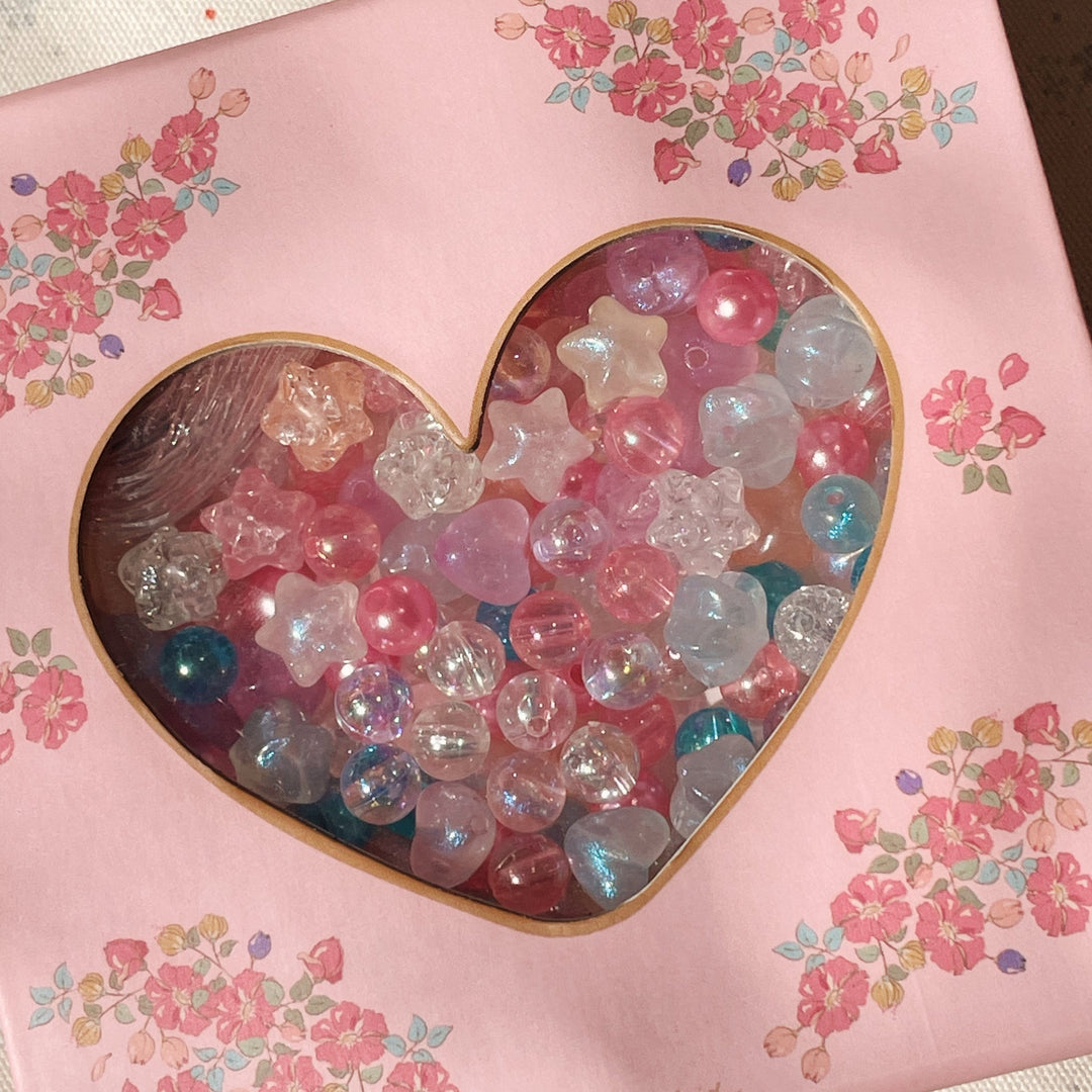 KONGES SLOJD BOX OF PEARLS: BLUE/ PINK, lifestyle