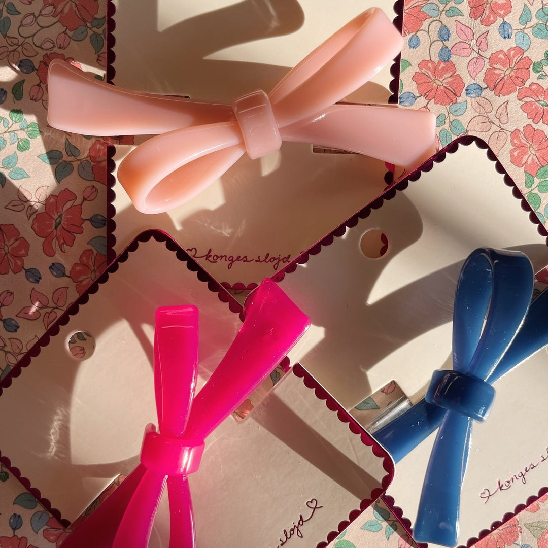 KONGES SLOJD BELMA BOW HAIR CLIP: SANGRIA, lifestyle