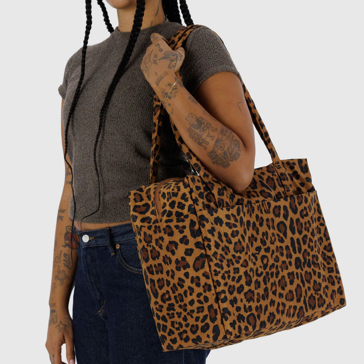 BAGGU SMALL CLOUD CARRY-ON: LEOPARD