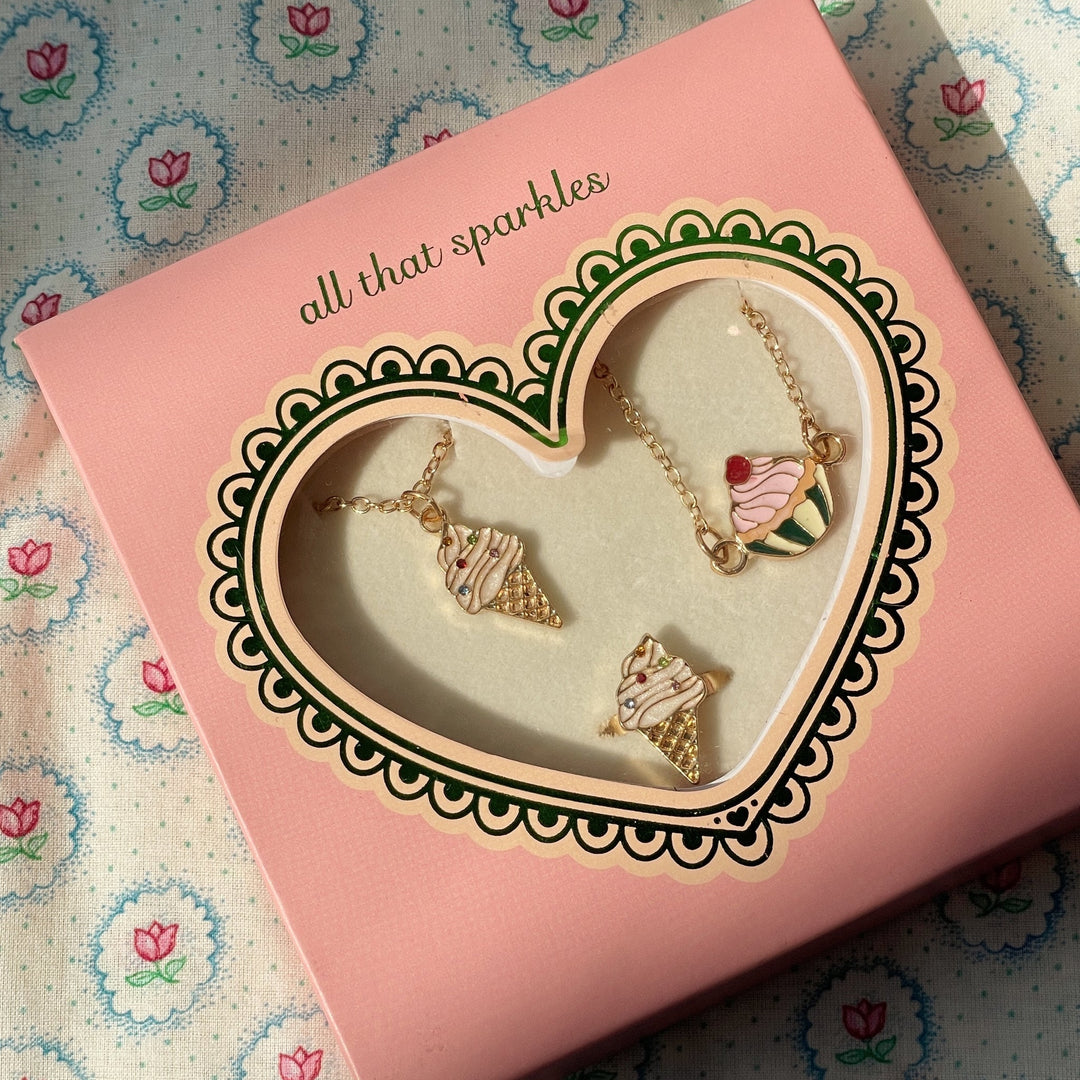 KONGES SLOJD SWEET JEWELLERY SET, lifestyle