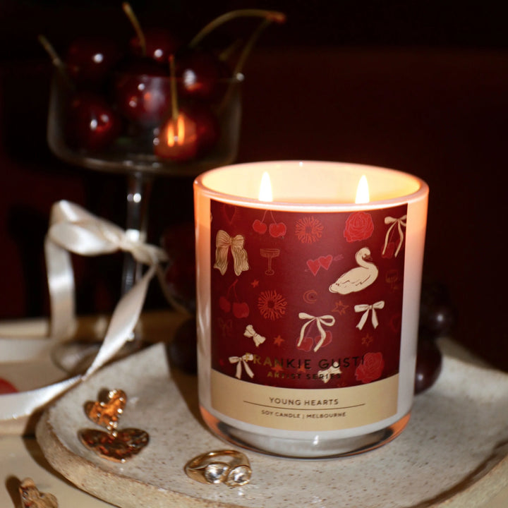 FRANKIE GUSTI ARTIST SERIES CANDLE: YOUNG HEARTS/KIMMY HOGAN