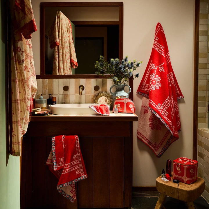 Sage &amp; Clare Bonny Bath Sheet, Poppy