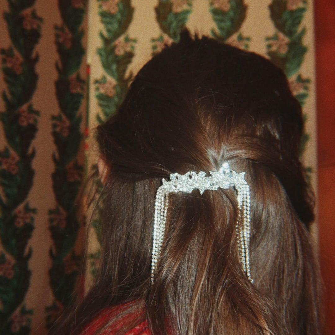 Konges Sløjd Big Sparkly Star Hair Clip: Silver Mix, lifestyle
