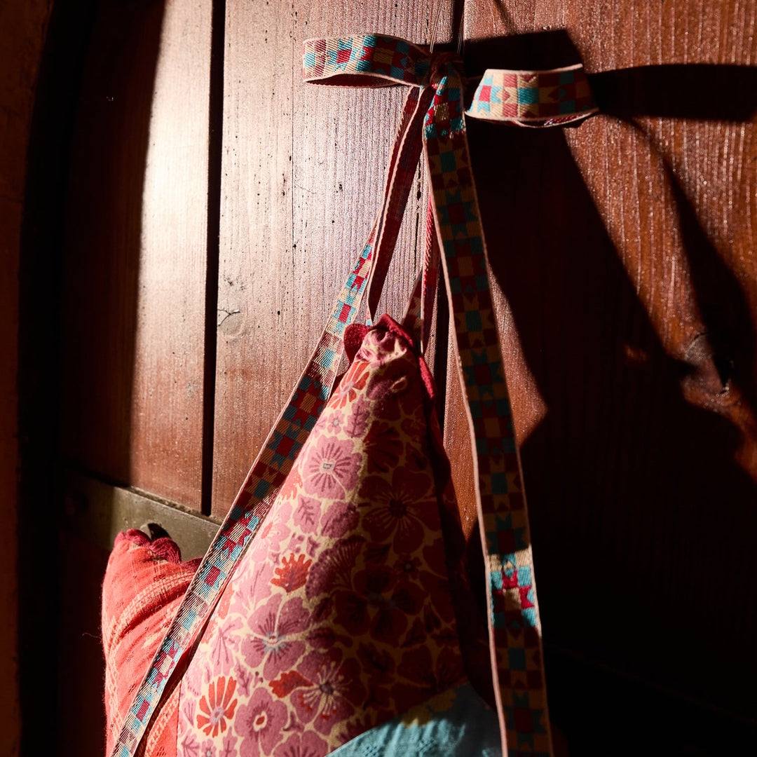 SAGE &amp; CLARE CASSIDY PATCHWORK DOOR DECORATION