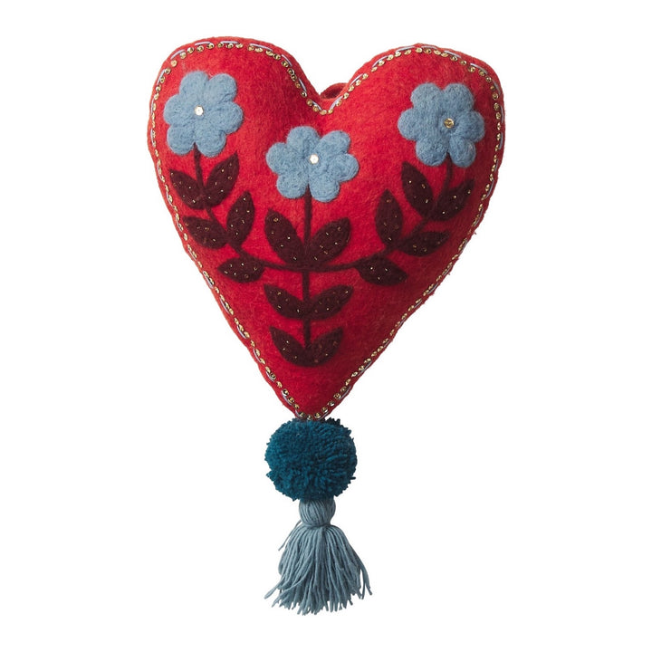 SAGE &amp; CLARE SADIE FELT HEART DOOR DECORATION