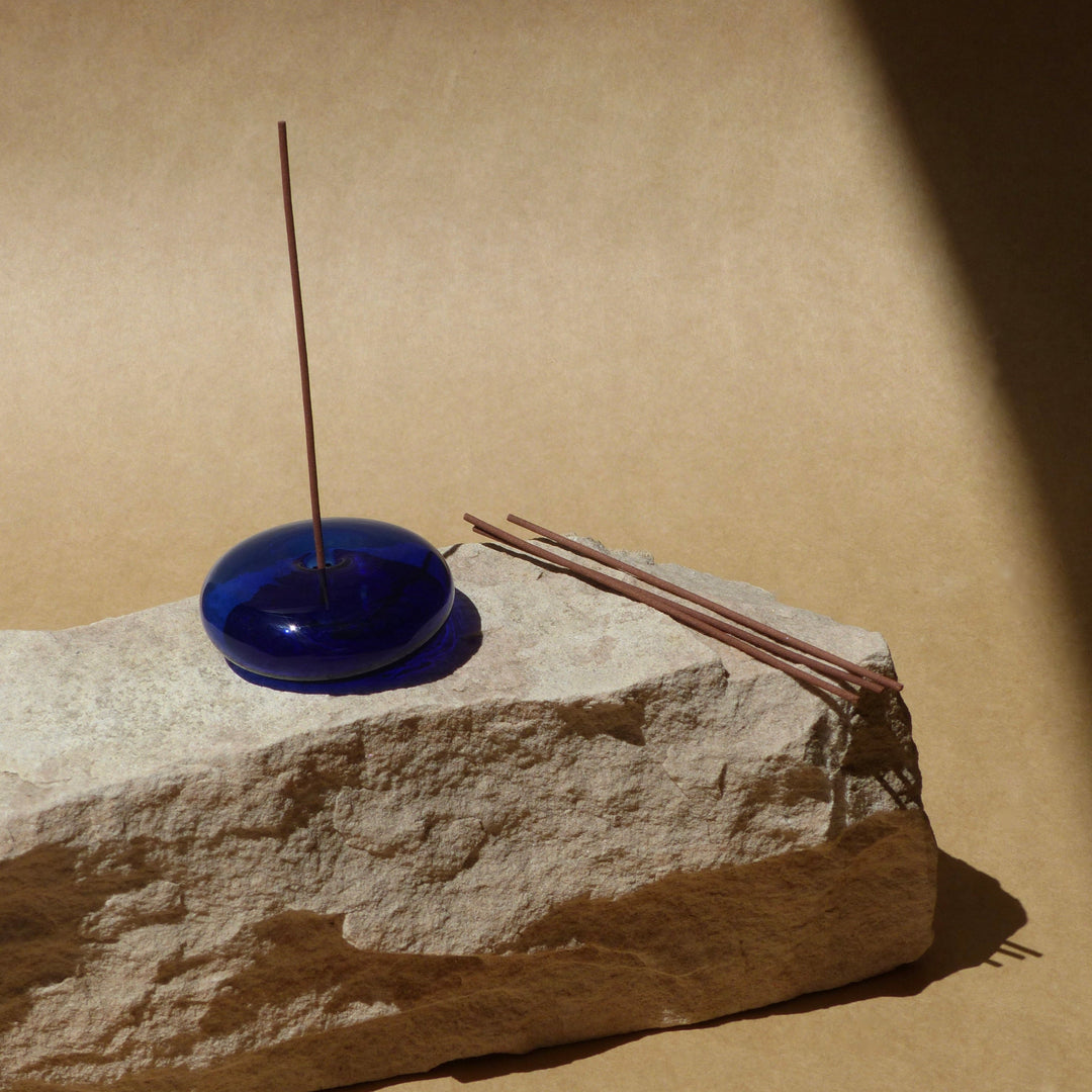 GENTLE HABITS GLASS VESSEL INCENSE HOLDER: COBALT