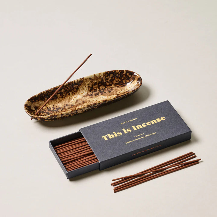 GENTLE HABITS THE COLLECTOR CERAMIC INCENSE HOLDER: CHOCOLATE