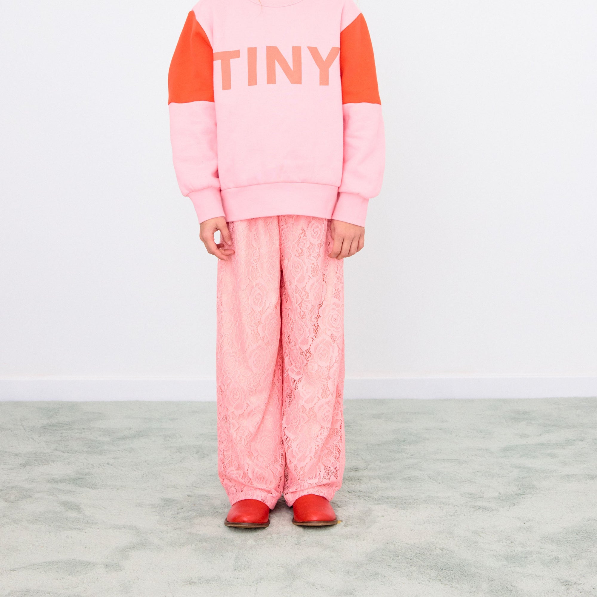 TINY COTTONS LACE FABRIC PANTS: PINK