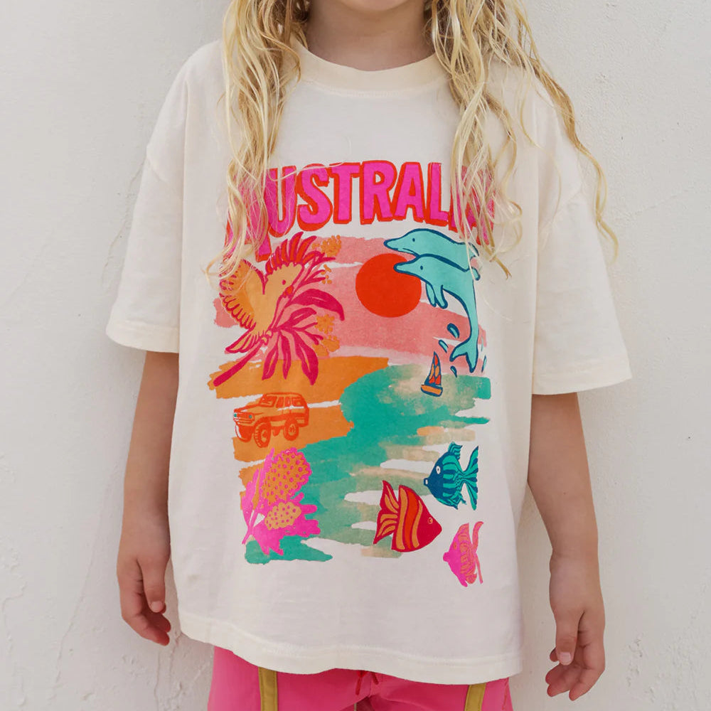 SMALL SWIM CLUB AUSTRALIA TRAVEL T-SHIRT