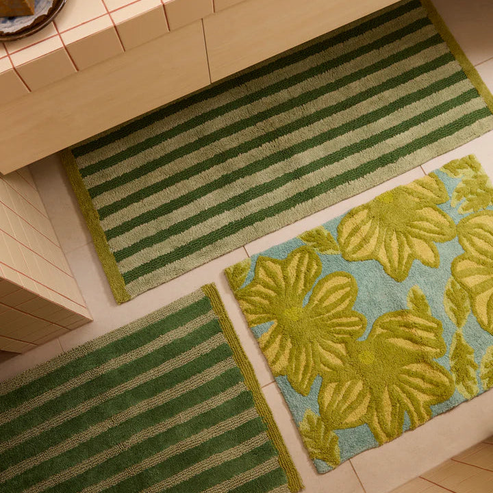 BONNIE AND NEIL AZALEA BATH MAT: LIGHT GREEN