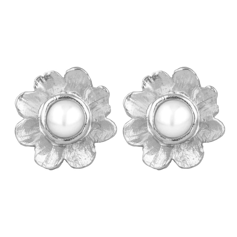 CLEOPATRA'S BLING PERDITA STUDS W PEARL: SILVER