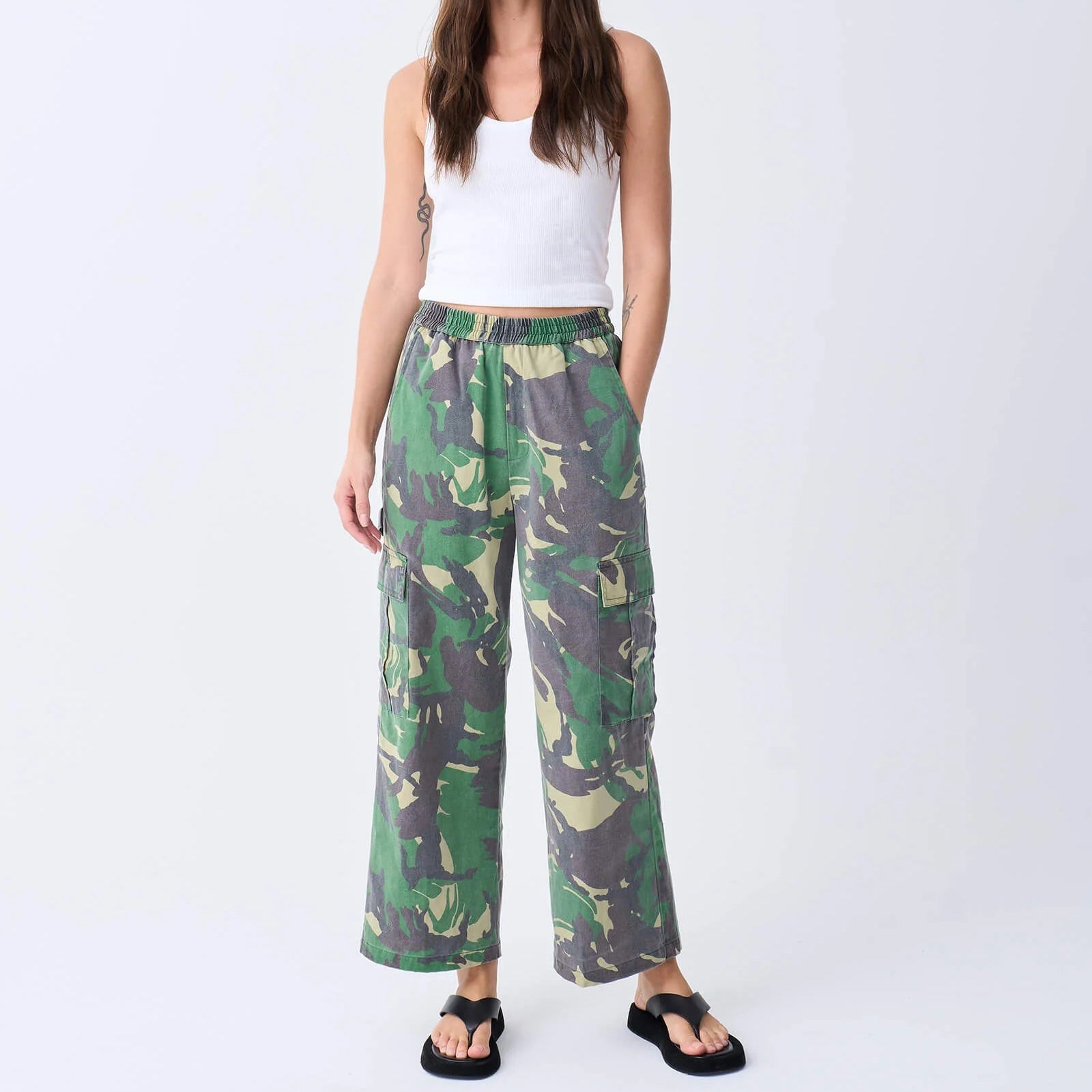 NEAR THE SEA CARGO: WASHED ARMY
