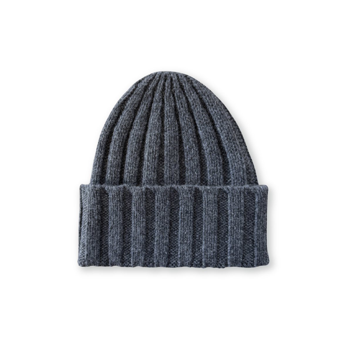 GROWN MERINO BLEND RIB KNIT BEANIE: CHARCOAL