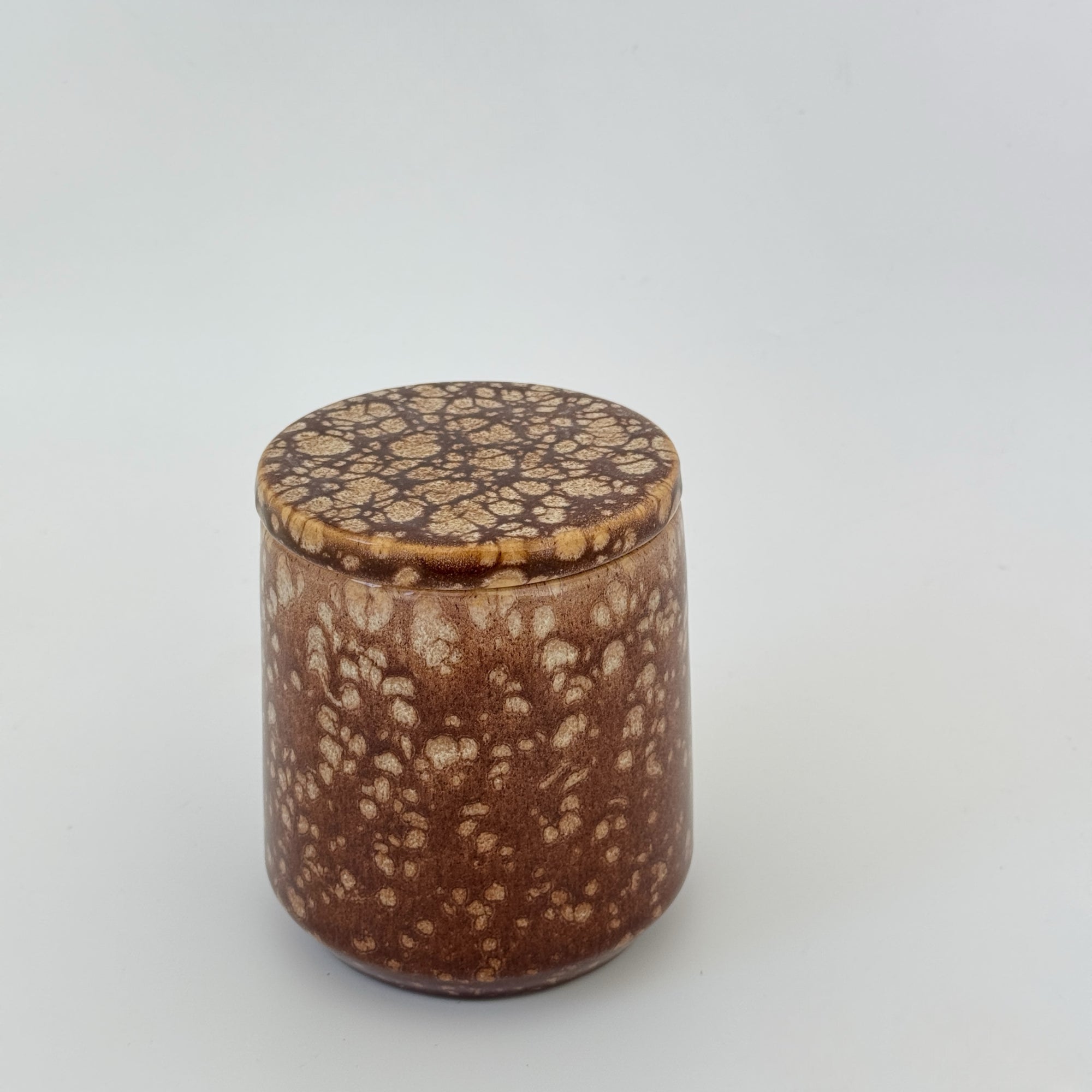 SPLAT CERAMIC CANDLE JAR: SANDLEWOOD