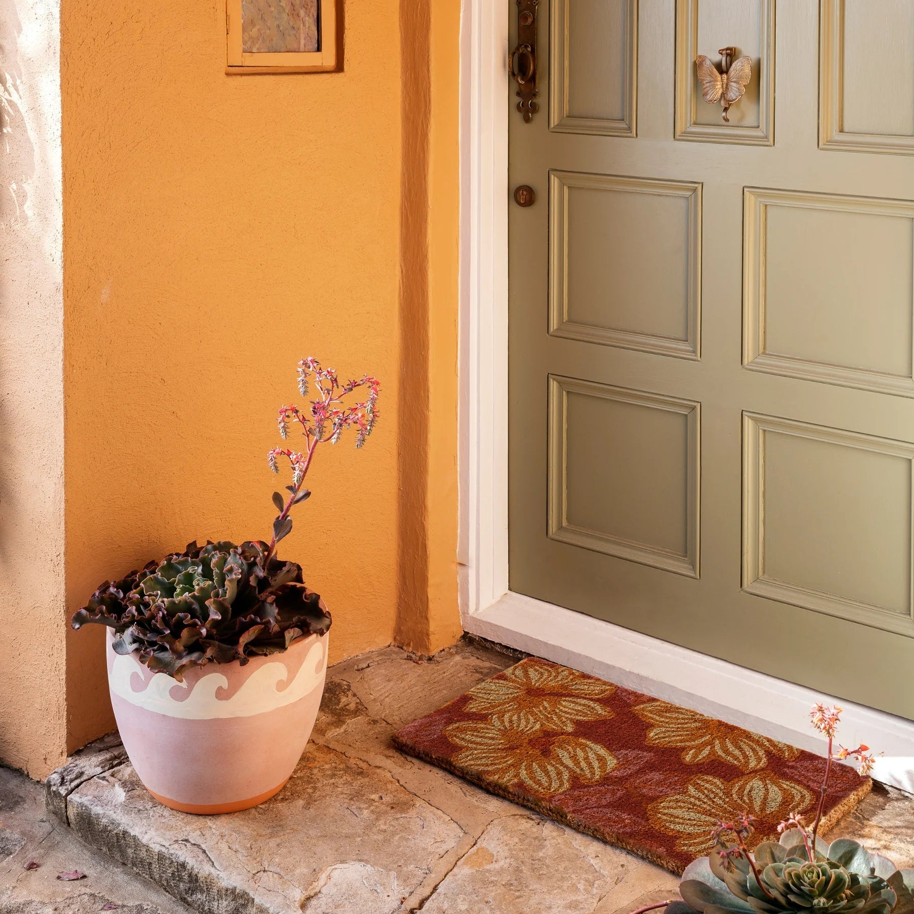 BONNIE AND NEIL AZALEA DOOR MAT: TAN