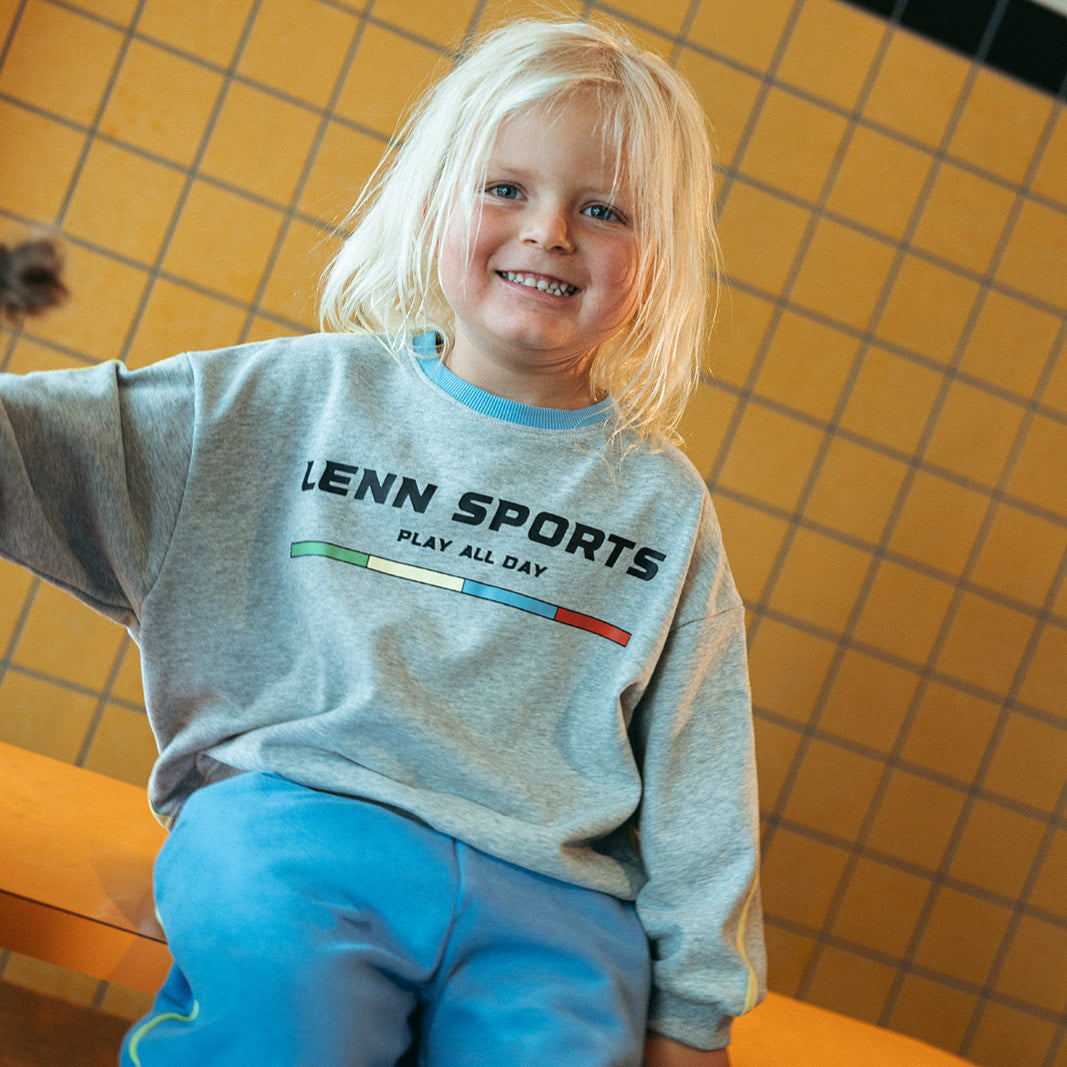 LENN LABEL SPORTS PULLOVER: GREY