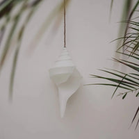 BLACK SALT CO. SHELL PENDANT: WHITE