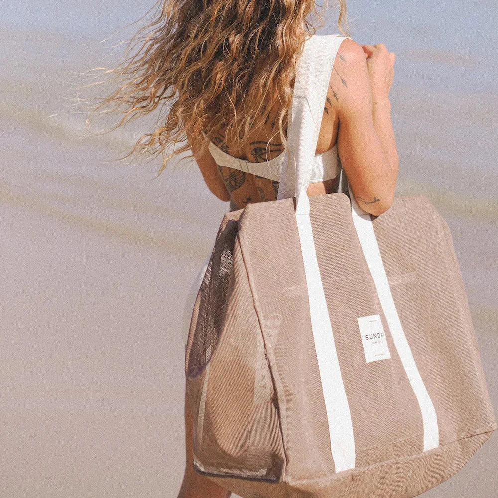 SUNDAY SUPPLY CO MESH BEACH BAG: HUSK