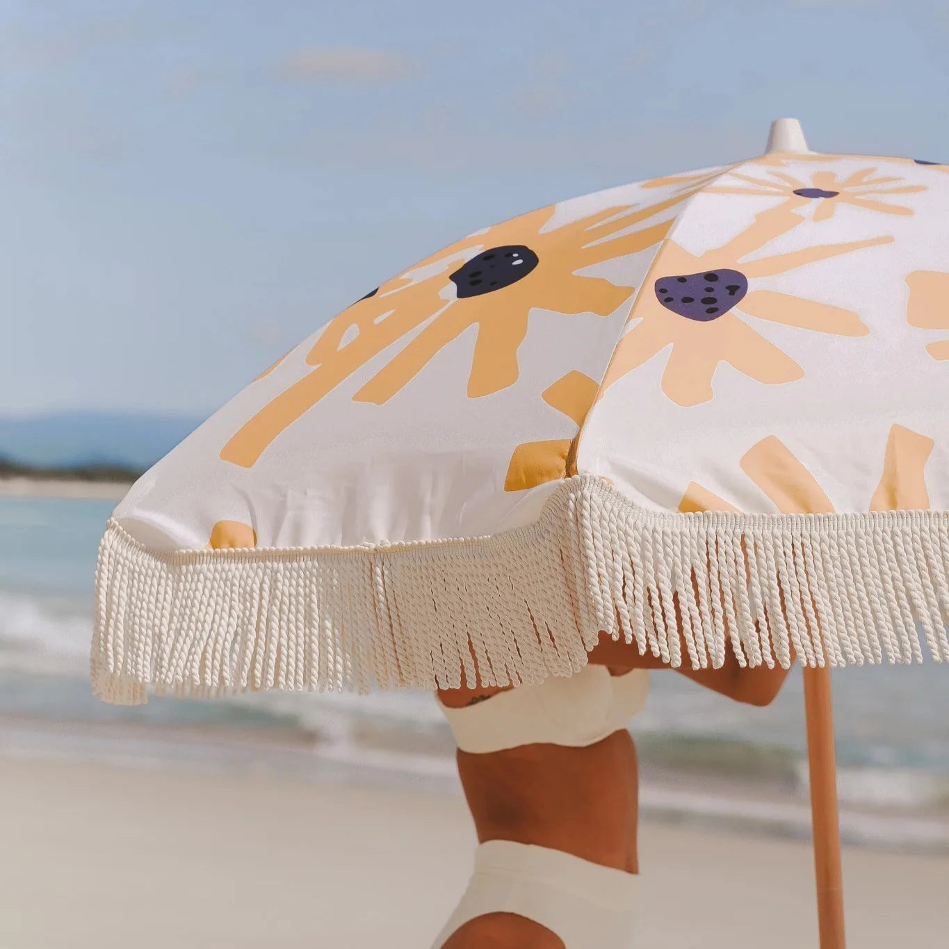 SUNDAY SUPPLY CO SUMMER FIELD BEACH UMBRELLA