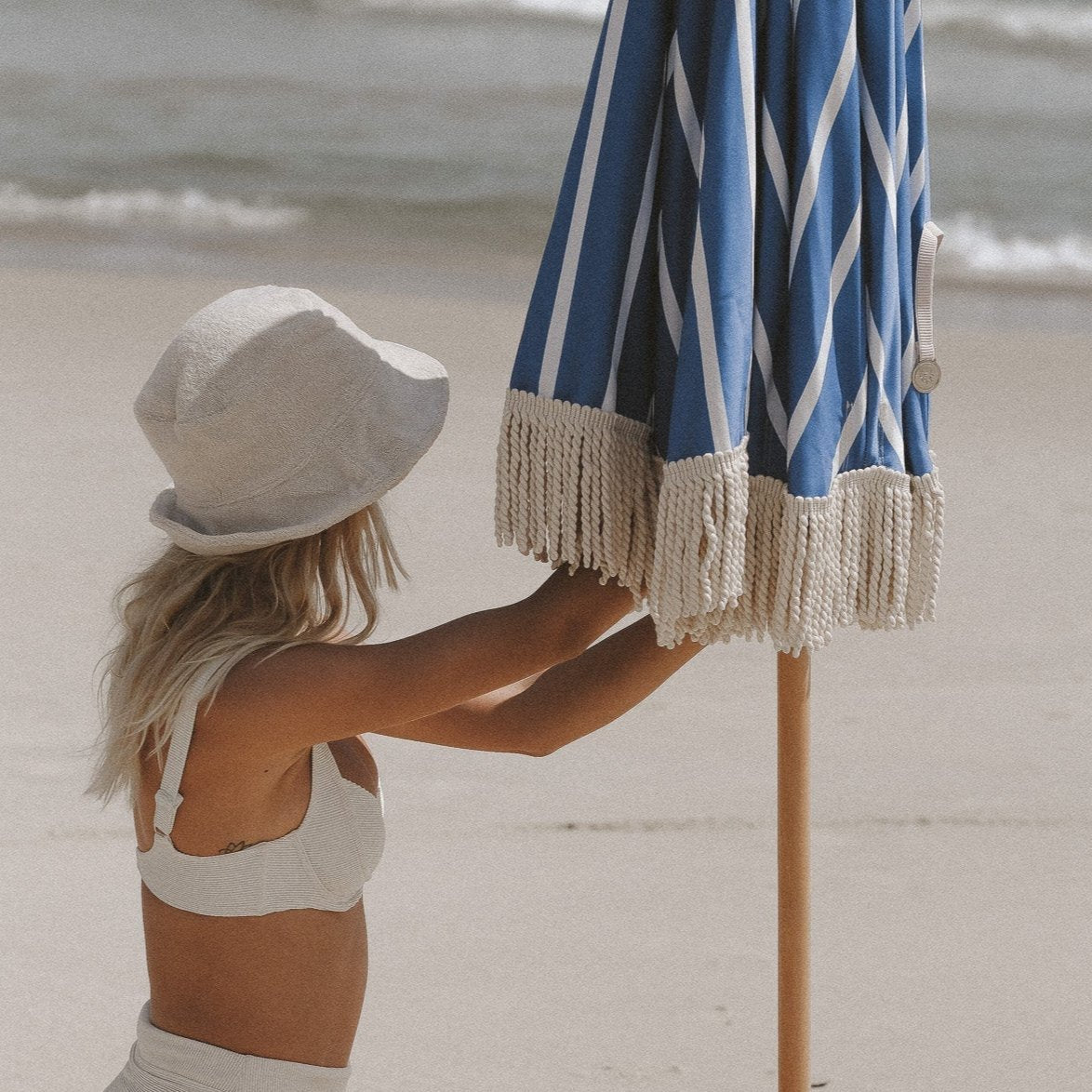 SUNDAY SUPPLY CO SEASIDE BEACH UMBRELLA