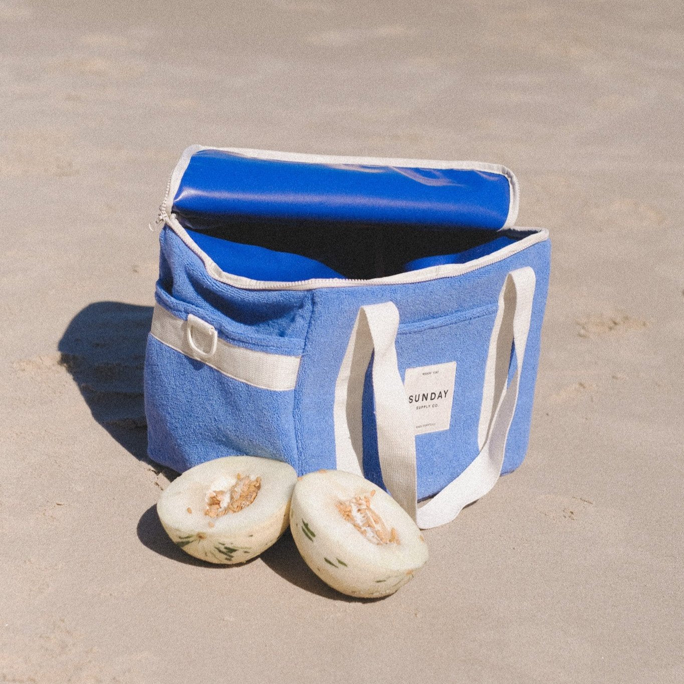 SUNDAY SUPPLY CO TOWELLING COOLER BAG: PACIFIC