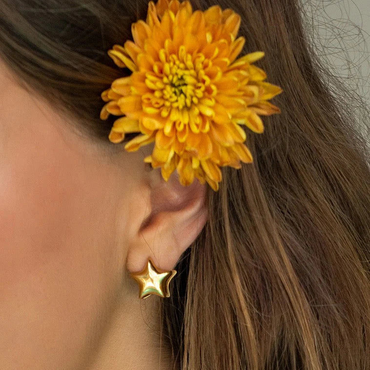 ARMS OF EVE STAR STRUCK GOLD EARRINGS
