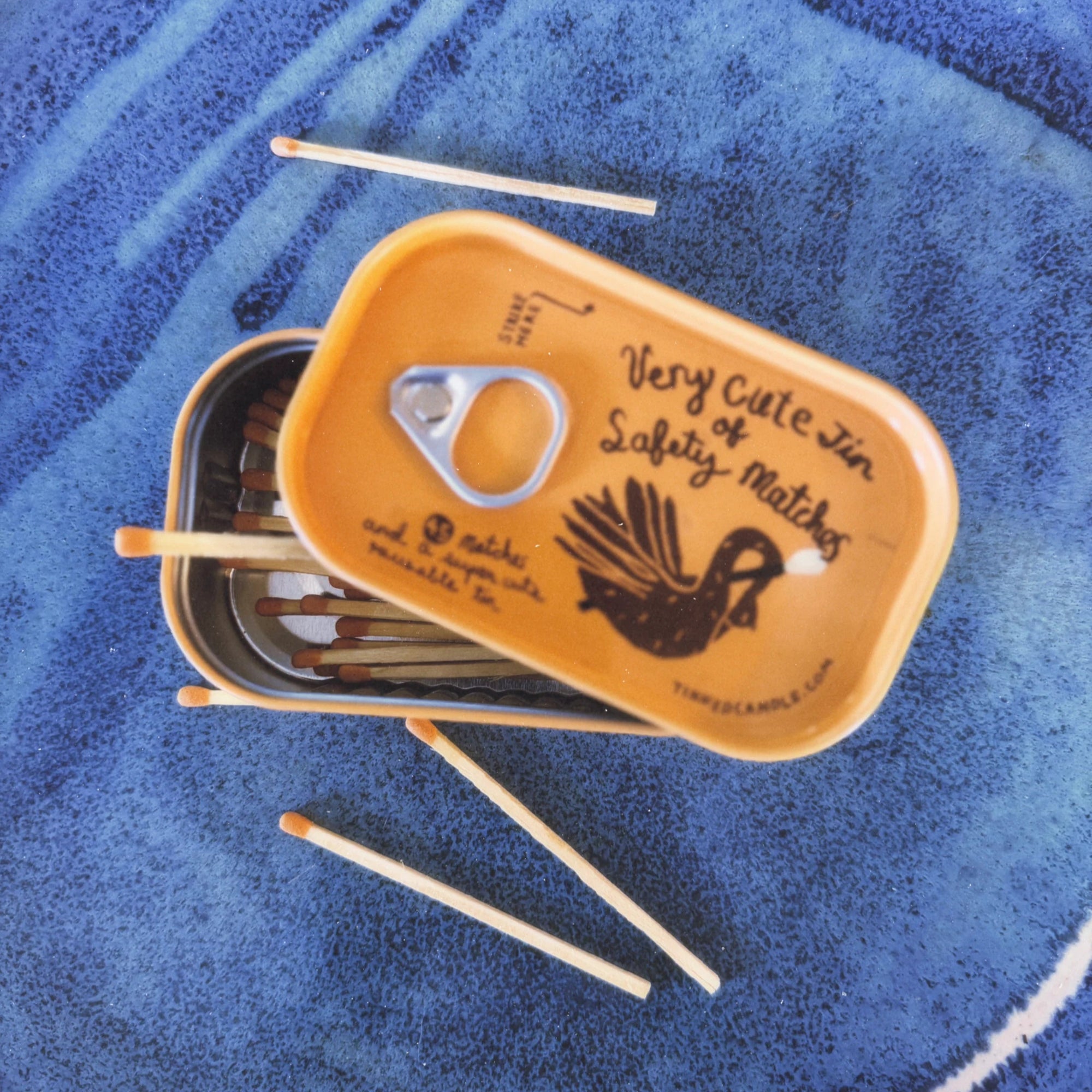 VERY CUTE TIN OF SAFETY MATCHES: ORANGE