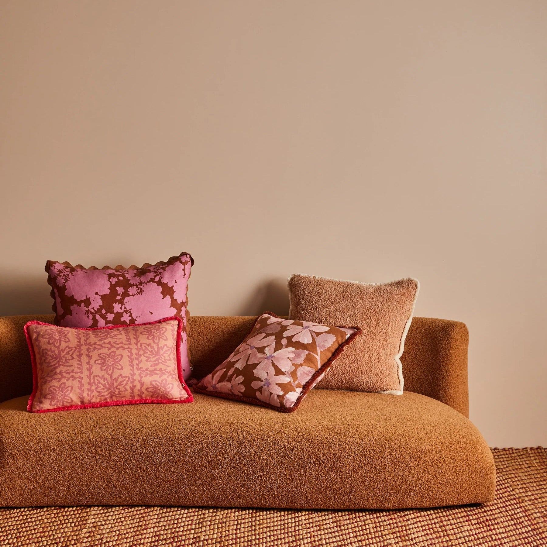 BONNIE AND NEIL GRAIN CUSHION: BUFF/50CM