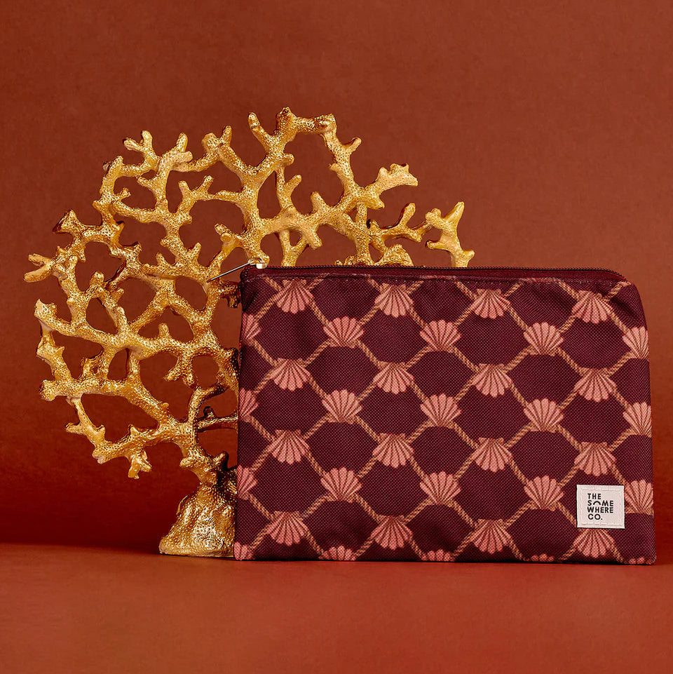 THE SOMEWHERE CO ESSENTIALS POUCH: KEEPSAKES