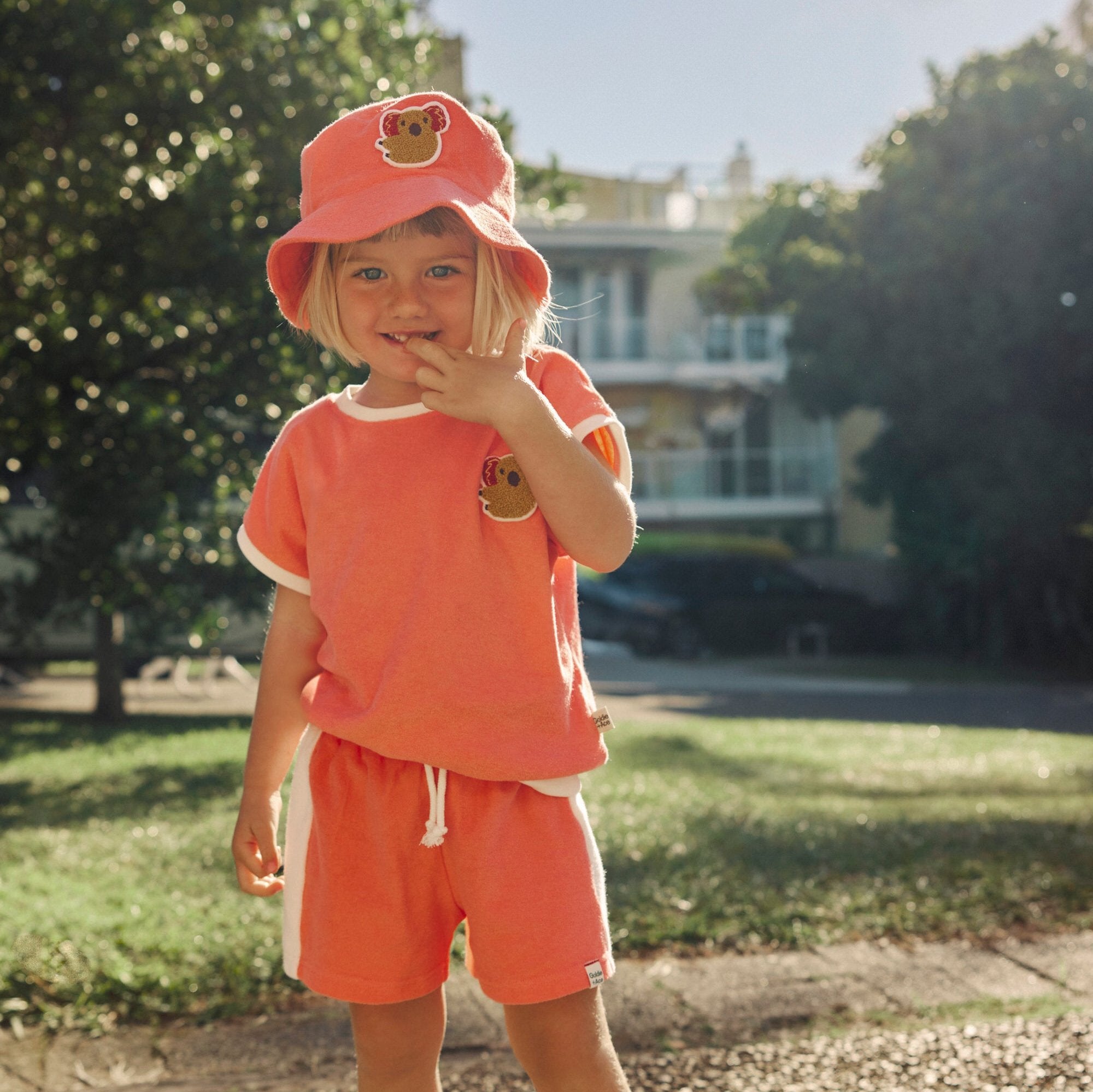 GOLDIE & ACE KOALA HUG TERRY BUCKET HAT:  MELON