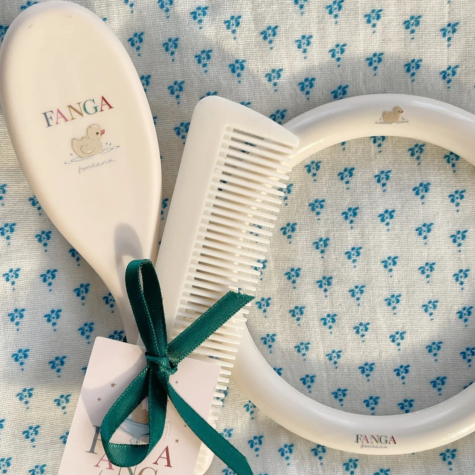 KONGES SLOJD BABY HAIRBRUSH SET: BEIGE