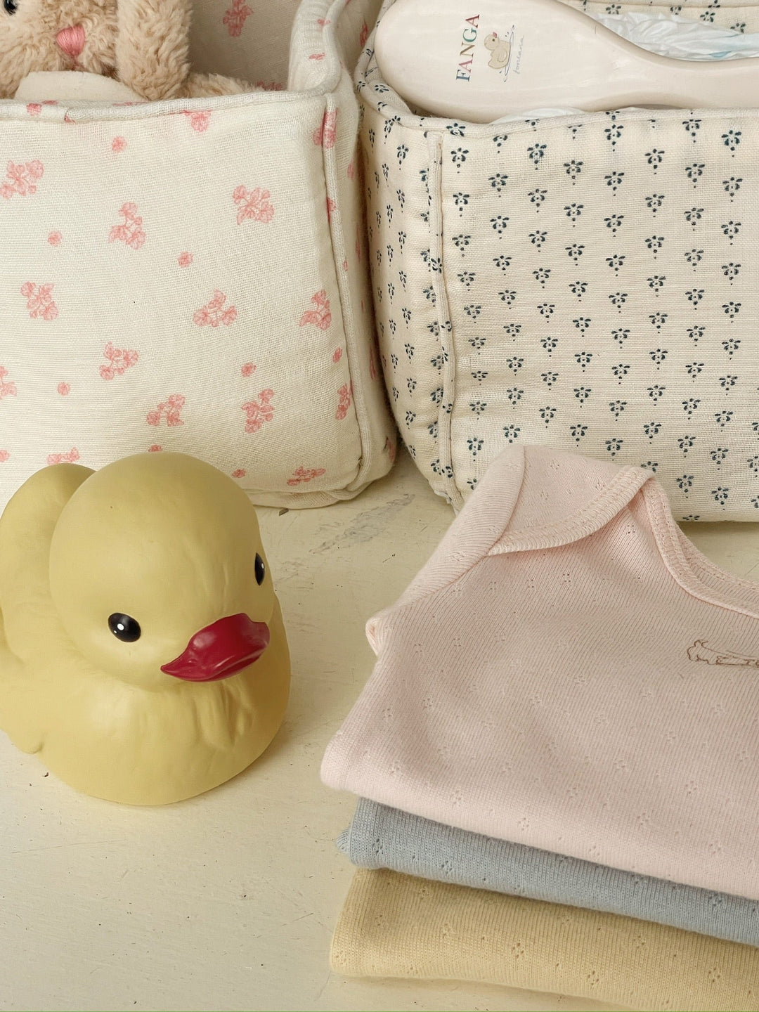 Perla LS Bodysuit 2pc Banana Crepe Creole Pink - flat lay