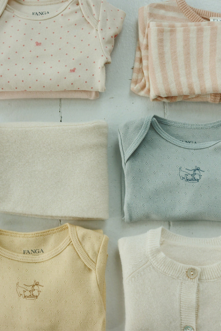 Konges Sløjd Perla LS Bodysuit 2pc buttercream/pearl blue flat lay