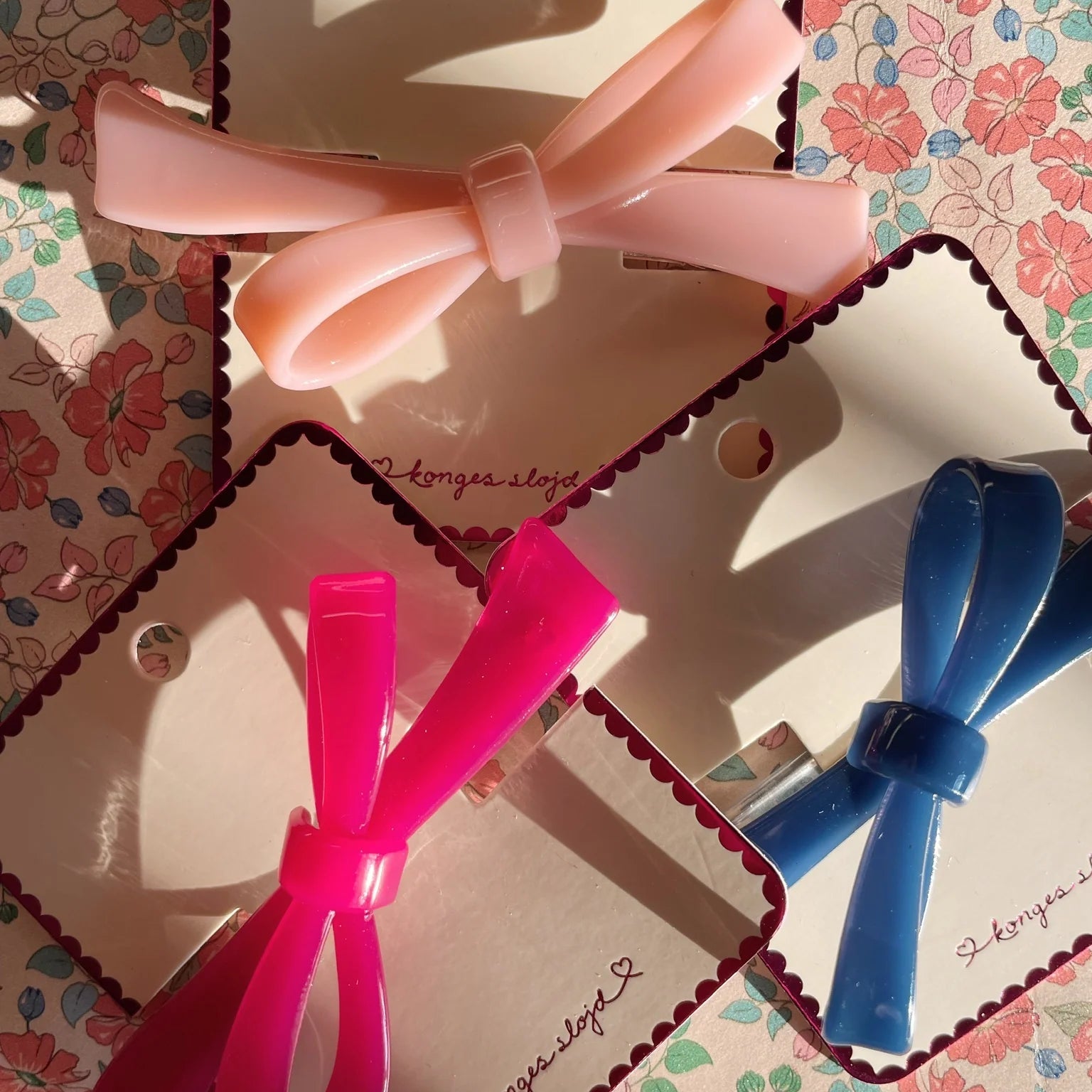 KONGES SLOJD BELMA BOW HAIR CLIP: SANGRIA