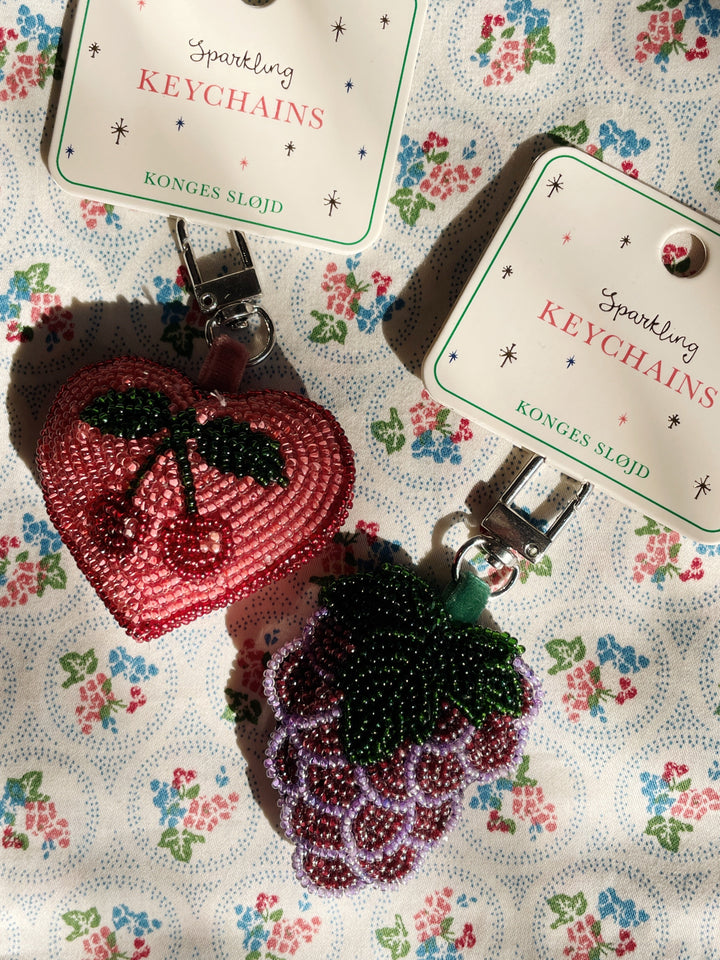 Konges Sløjd Beaded Key Chain Cherry flat lay